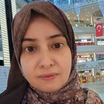 أحلام نبيلة بوشكيمة
